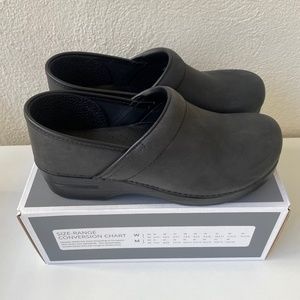 Dansko Women's Professional Black Oiled Clog